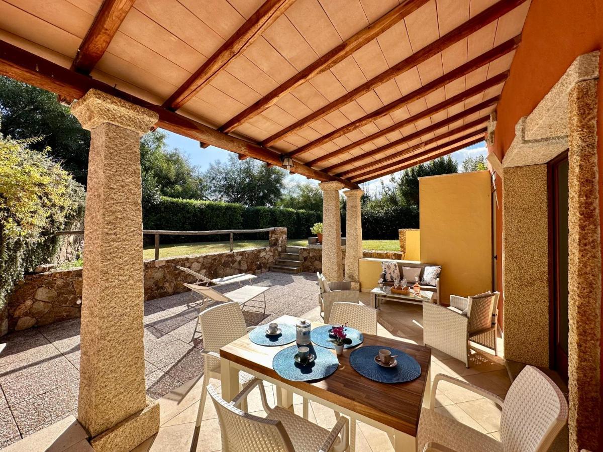 Villa Zippiri Is Molas Пула Екстериор снимка